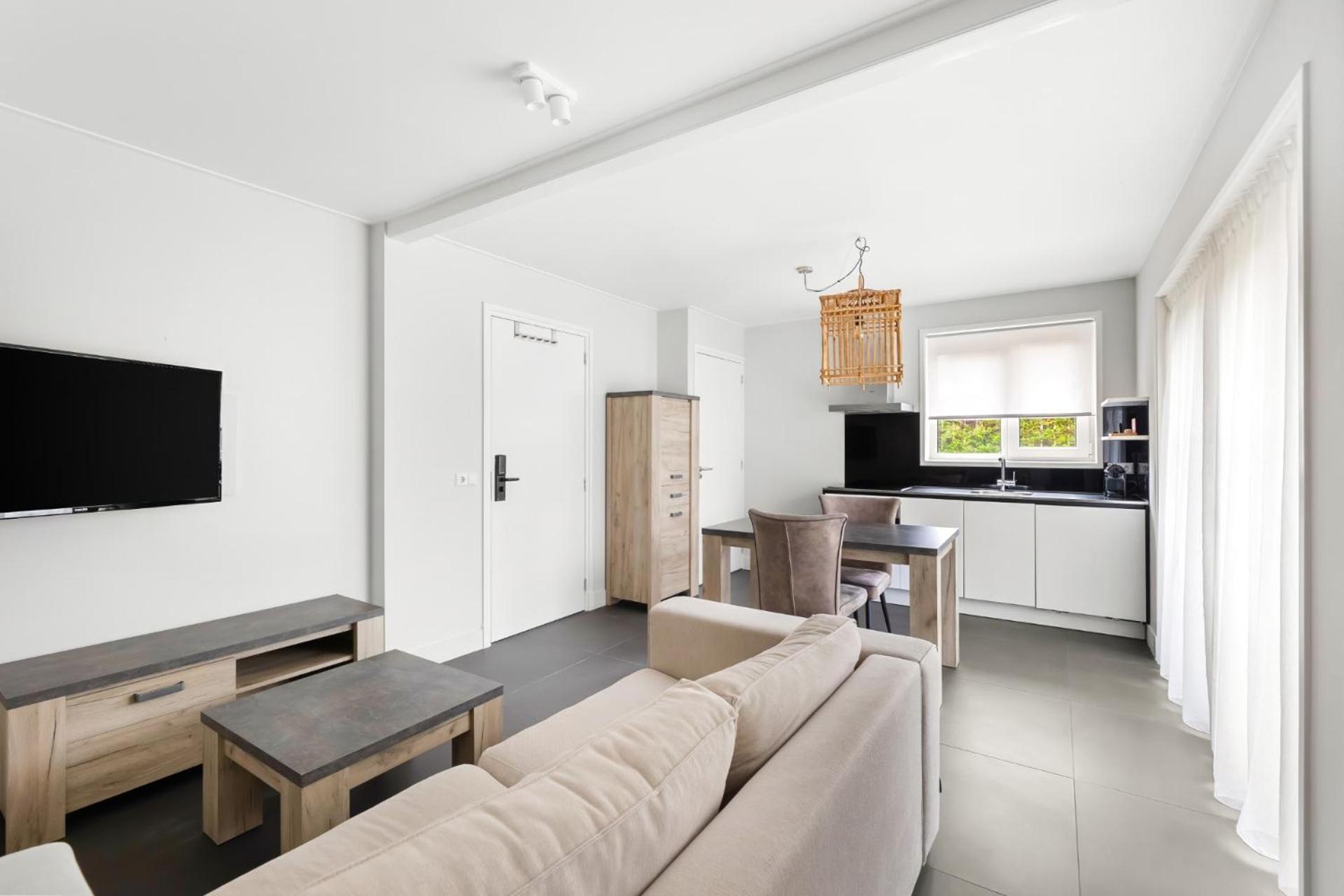 Bed & Bike De Dorsvloer Apartment Домбург Екстериор снимка