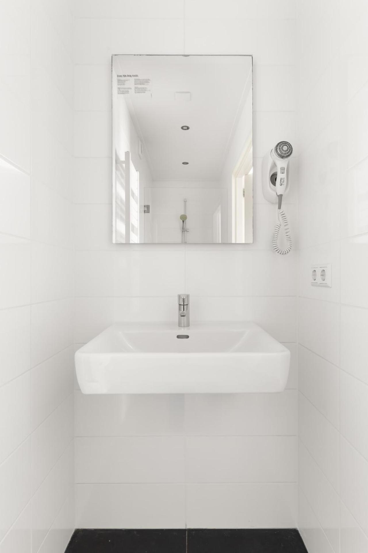 Bed & Bike De Dorsvloer Apartment Домбург Екстериор снимка